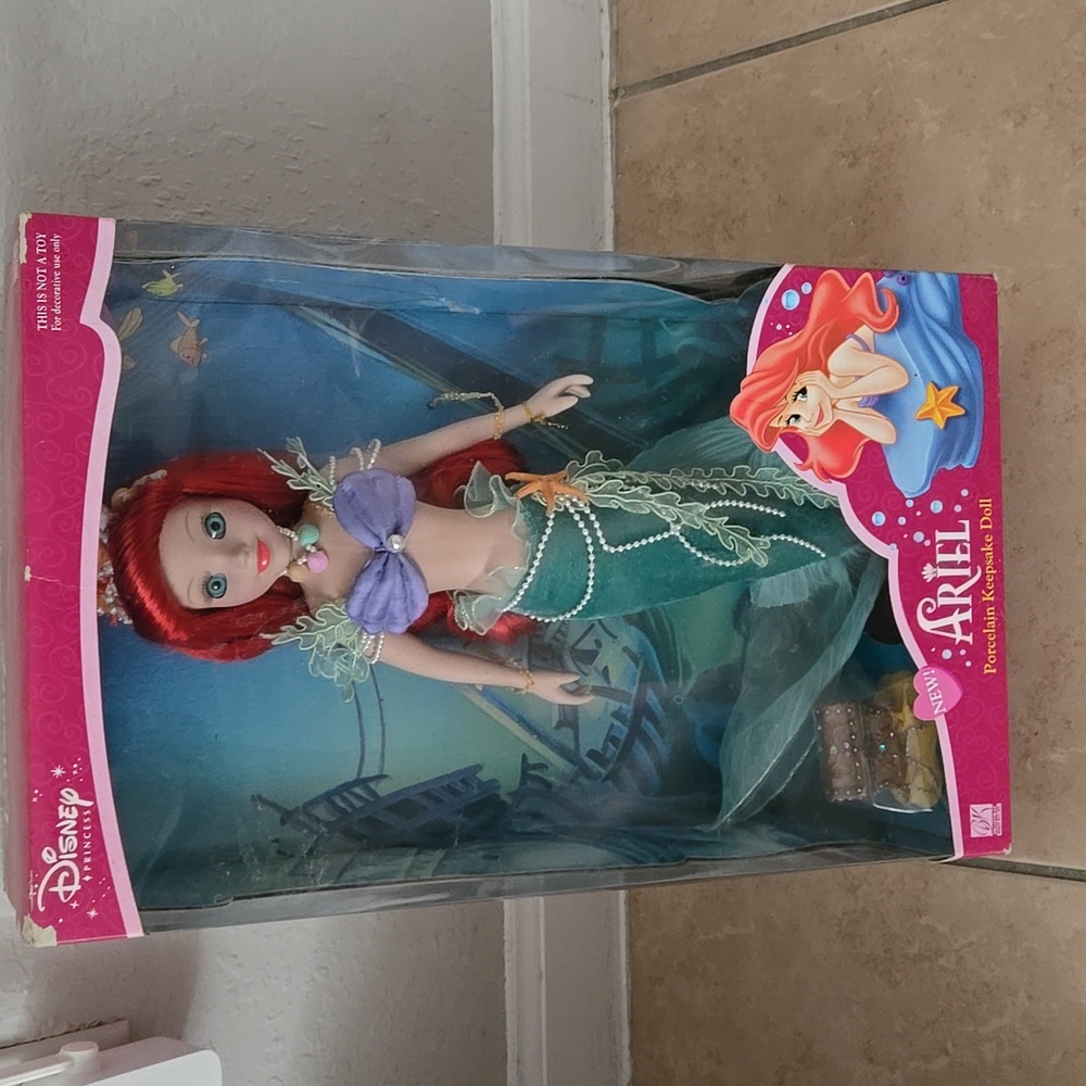 NIB 2003 Disney Ariel 18" porcelain doll